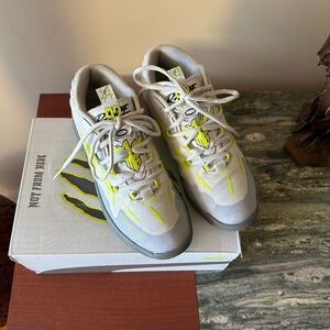 Sale PUMA Kids Sneakers s US 3 C,EUR 34.5, 21 cm.MB.03HillsPS.Vietnam.Like new